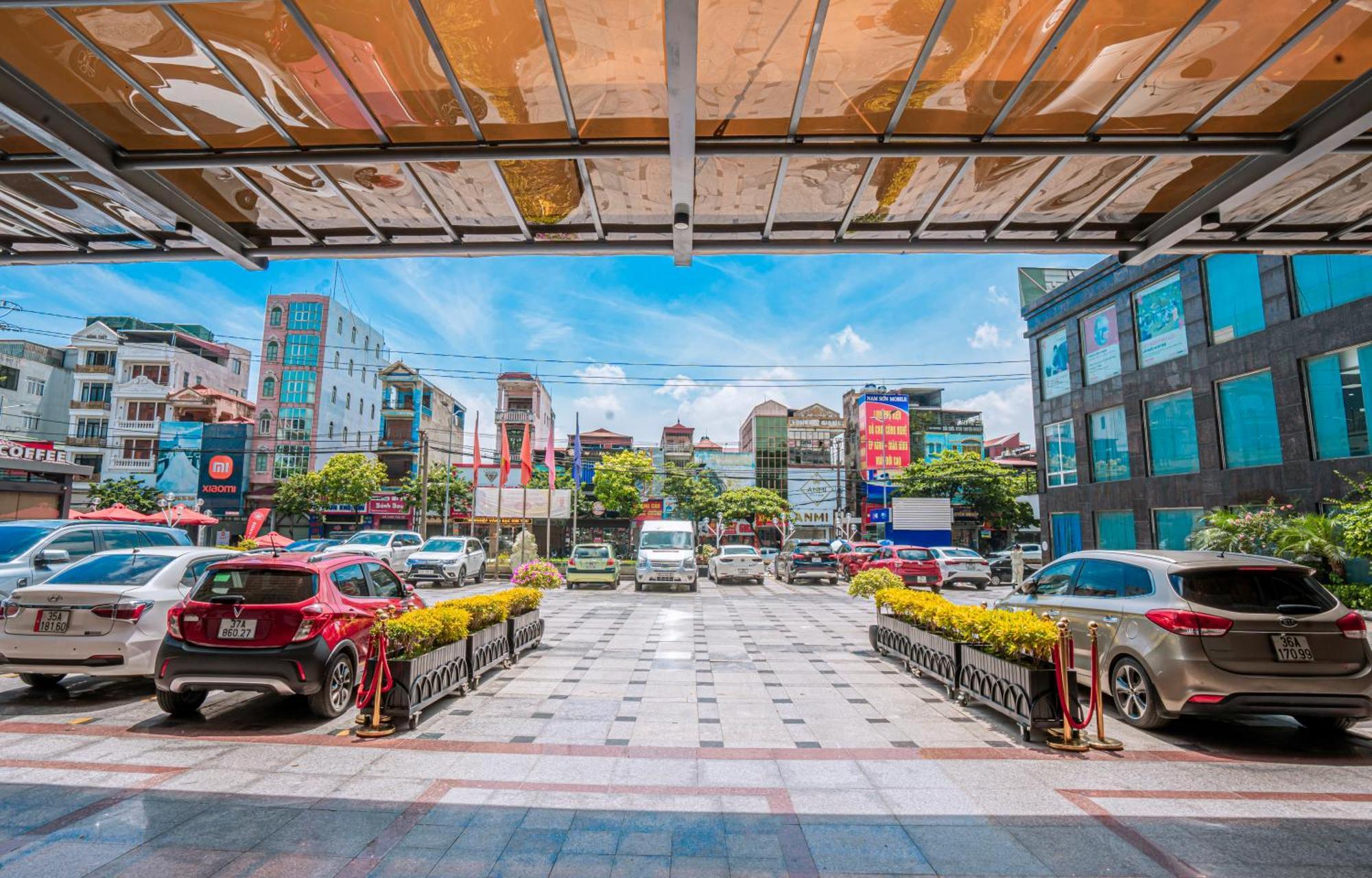 The Vissai Hotel Ninh Binh Exterior photo